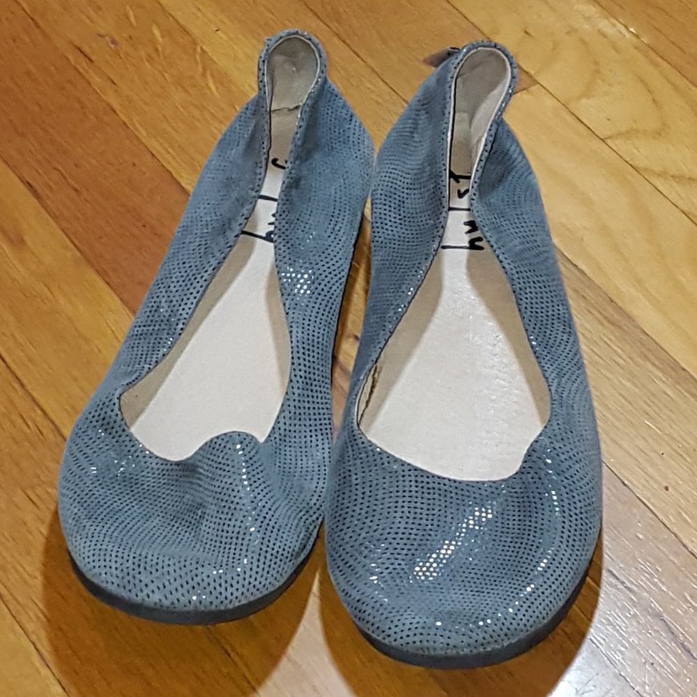 Fsny silver shoes size 9.5